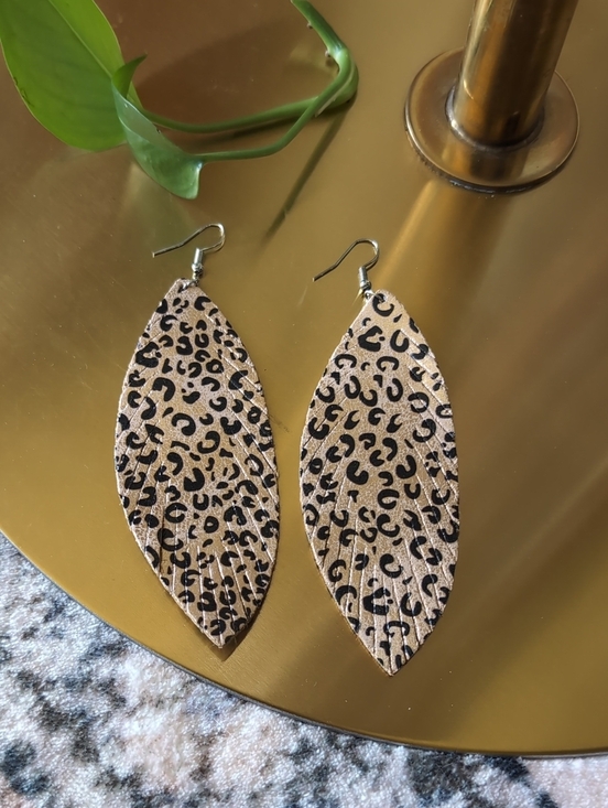 Source Unknown Jewelry - Faux Leather Metallic Black and Tan Animal Print Feather Drop Earrings
